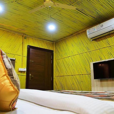Hotel Bamboo Castle Jaipur Ngoại thất bức ảnh
