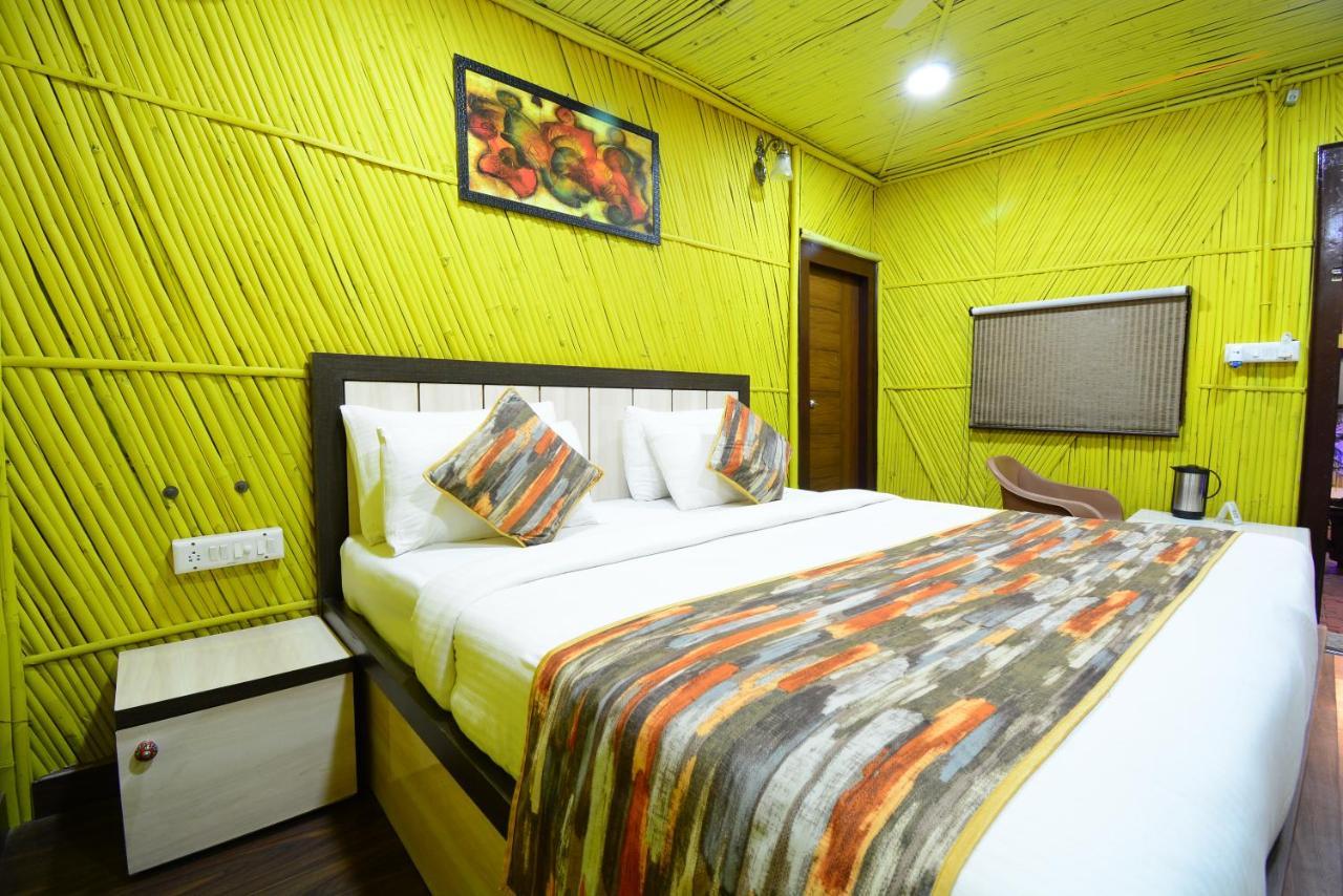 Hotel Bamboo Castle Jaipur Ngoại thất bức ảnh