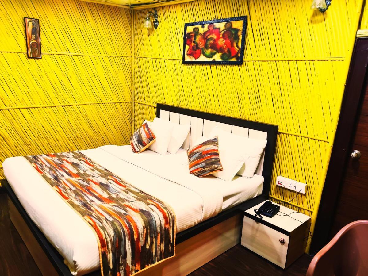 Hotel Bamboo Castle Jaipur Ngoại thất bức ảnh