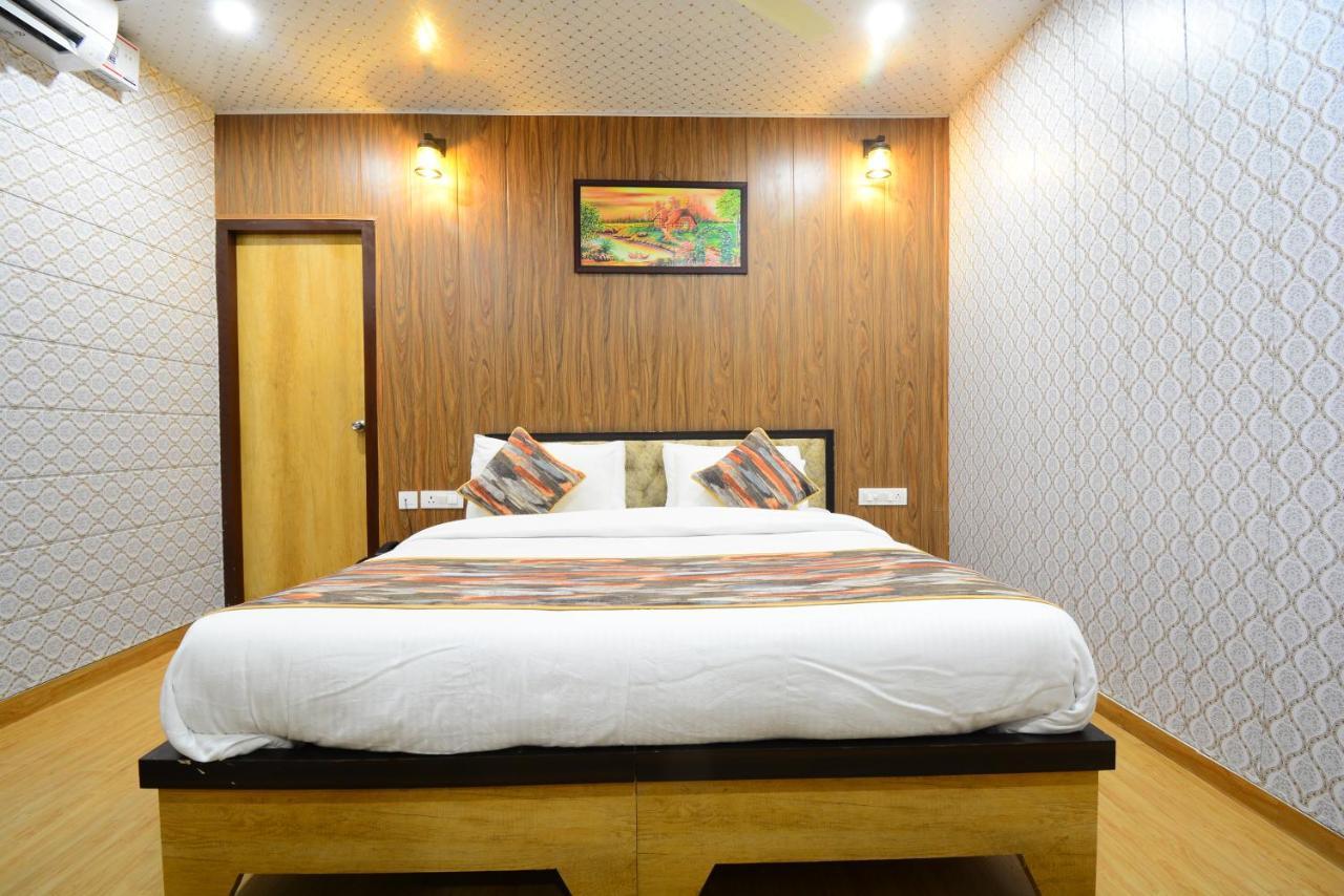 Hotel Bamboo Castle Jaipur Ngoại thất bức ảnh