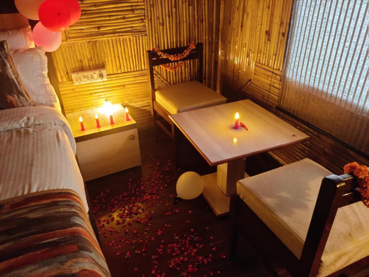 Hotel Bamboo Castle Jaipur Ngoại thất bức ảnh
