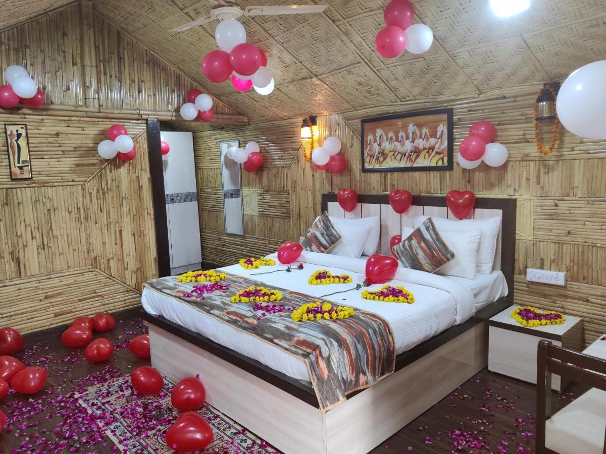 Hotel Bamboo Castle Jaipur Ngoại thất bức ảnh