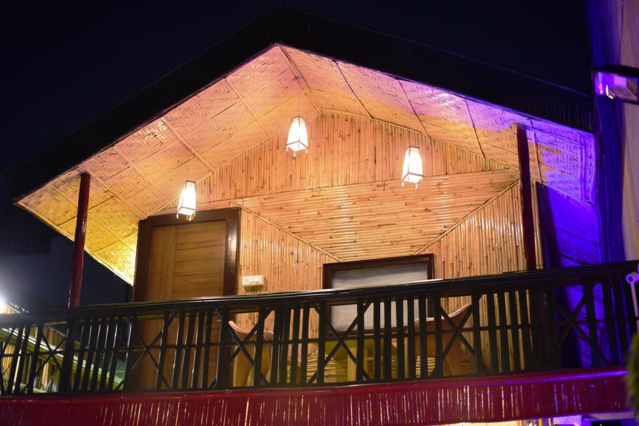 Hotel Bamboo Castle Jaipur Ngoại thất bức ảnh