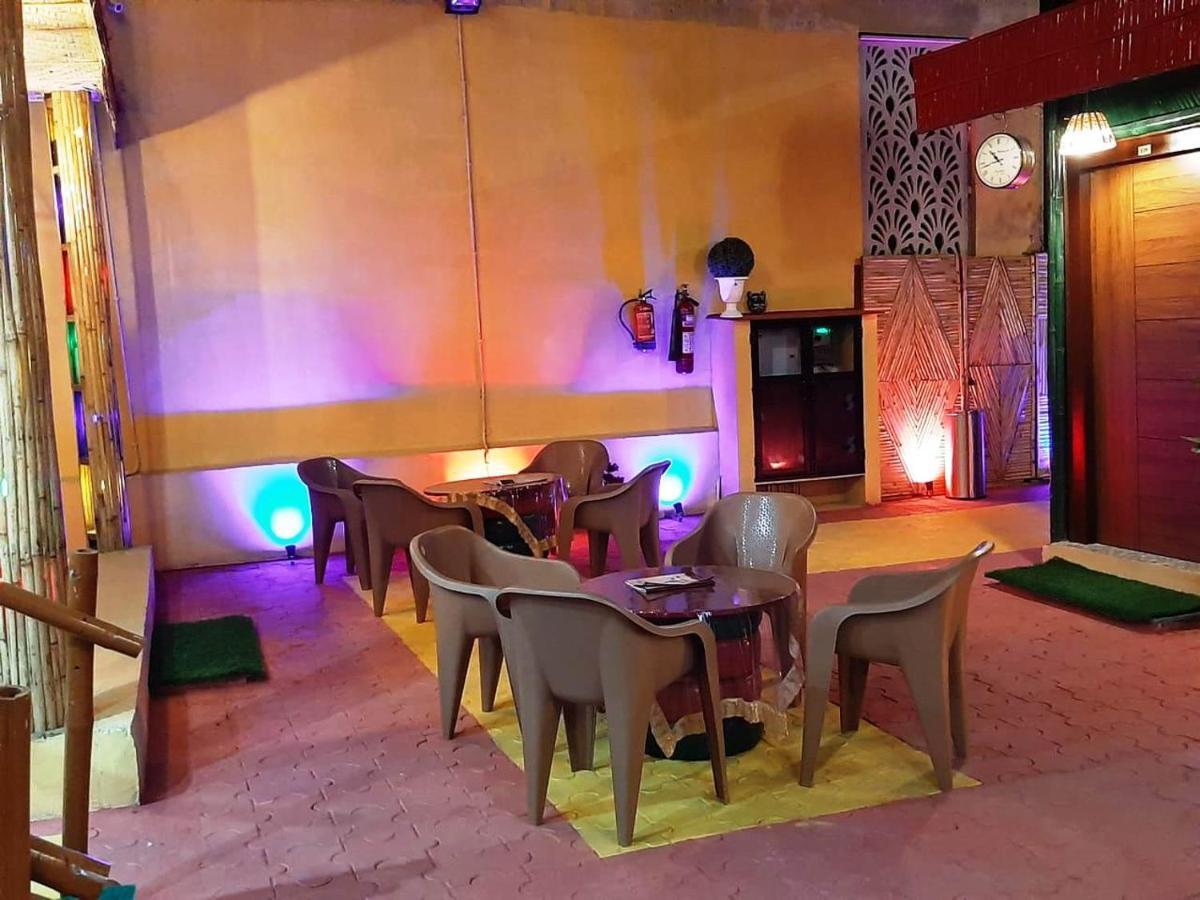 Hotel Bamboo Castle Jaipur Ngoại thất bức ảnh
