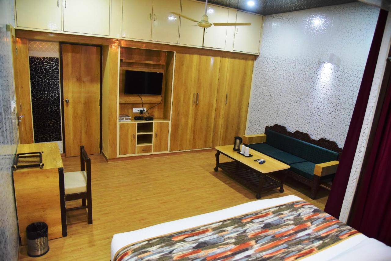Hotel Bamboo Castle Jaipur Ngoại thất bức ảnh