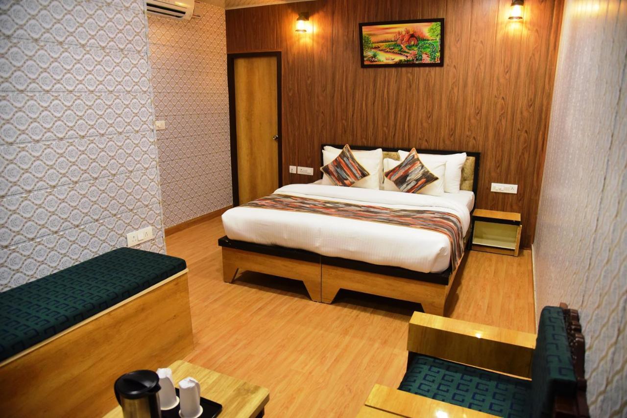 Hotel Bamboo Castle Jaipur Ngoại thất bức ảnh